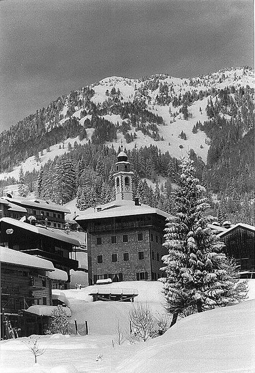 Zahre: Blick auf die Unterzahre; im Hintergrund der Kirchturm von S. Osvaldo